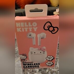 Hello Kitty Earphones